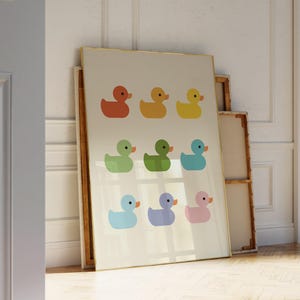 Bunte Badeenten, Badespielzeug druckbare Wandkunst, lustige Badeenten, niedliches Enten Wohndekor, lustiges Poster zum Ausdrucken