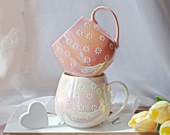 Tazas de café Daisy / Tazas de capuchino con vientre acogedor / Taza de té de cerámica de flores / Linda taza floral pintada a mano / Regalo para mamá / Regalo de primavera para ella