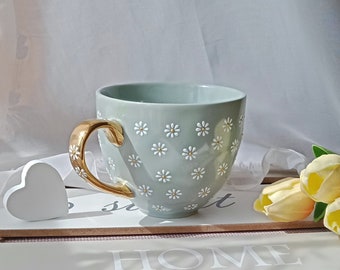 Tasse à café marguerite de 18,5 oz | Grande tasse à thé en céramique | Poterie fleurie mignonne | Tasse florale peinte à la main | Cadeau de printemps | Cadeau pour lui | Cadeau pour maman