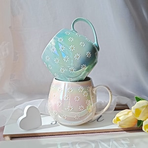 tasses à café marguerite | Tasses à cappuccino douillettes | Tasse à thé en céramique avec fleurs | Jolie tasse florale peinte à la main | Cadeau de printemps pour elle