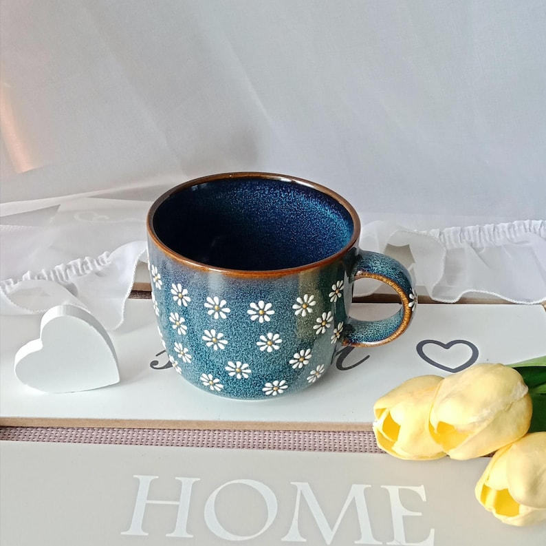 Daisy mug | Cozy coffee cup | Flower cappuccino ceramic mug | Cute daisy pottery| Hand painted tea cup| Tasse céramique| Floral gift for her image 9