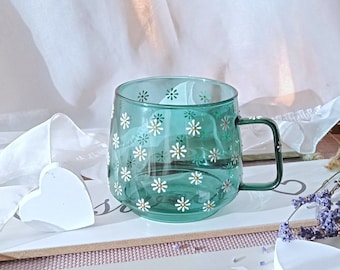Daisy coffee mug | Green flower tea cup | Cappuccino handpainted mug | Cute daisy drinkware | Hand painted transparent cup | Floral gift