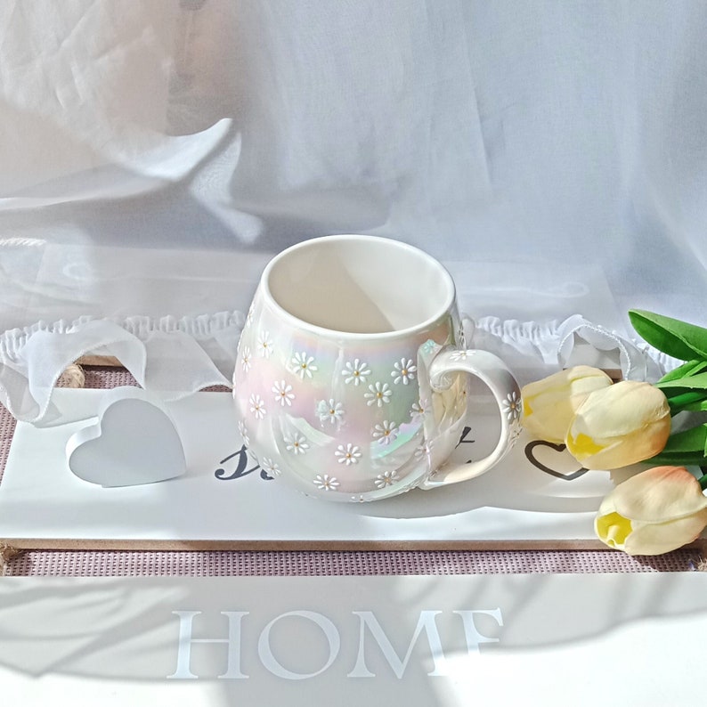 tasses à café marguerite Tasses à cappuccino à ventre plat Tasse à thé en céramique avec fleurs Jolie tasse florale peinte à la main Cadeau pour maman Cadeau de printemps pour elle image 5