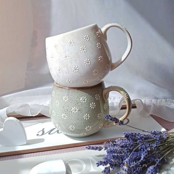 Daisy coffee mug | Cozy tea cups | Daisy cappuccino ceramic mug | Cute daisy pottery| Hand painted cup| Engagement gift | Wedding gift