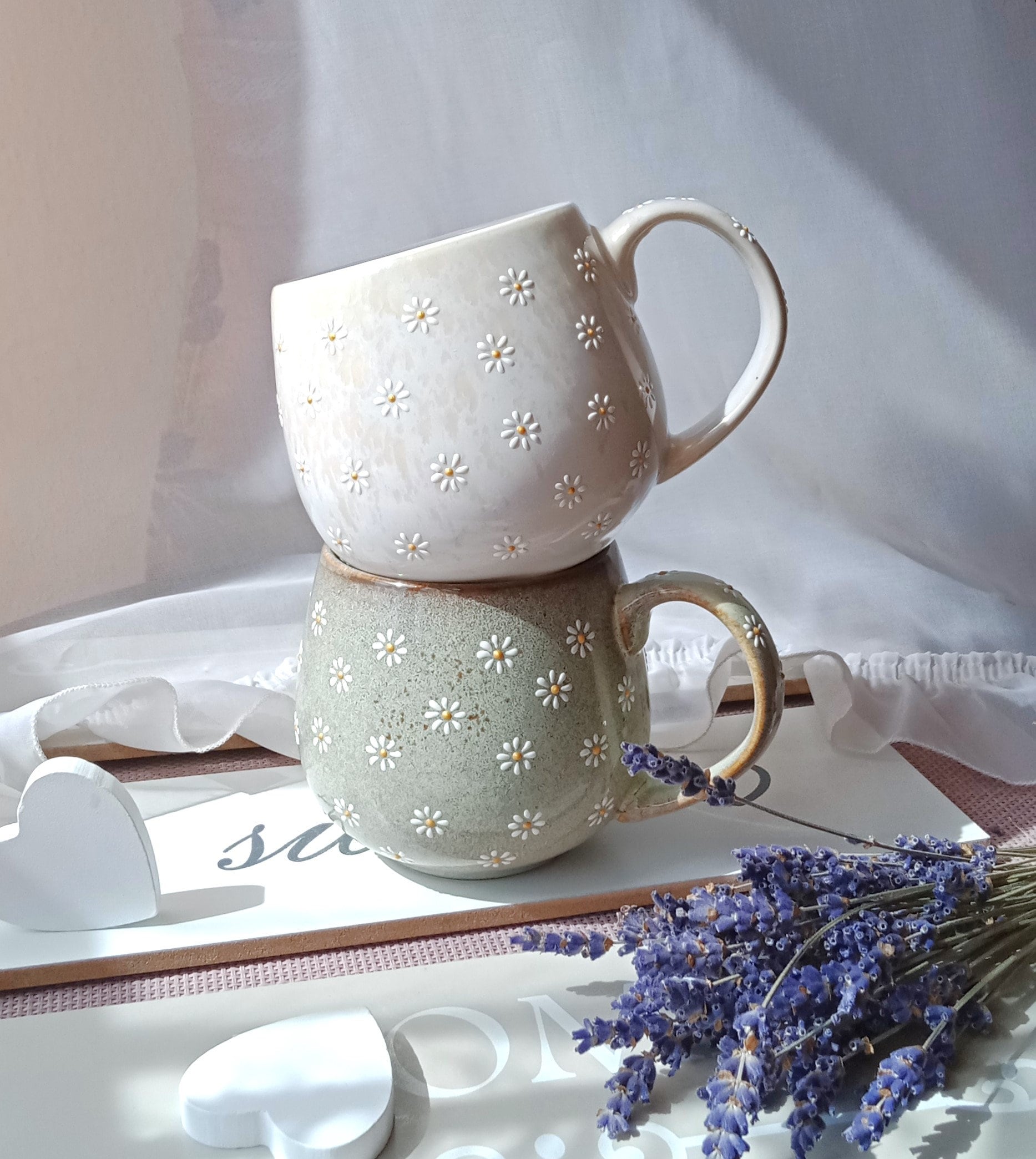 Daisy coffee mug | Cozy tea cups | Daisy cappuccino ceramic mug | Cute daisy pottery| Hand painted cup| Engagement gift | Wedding gift