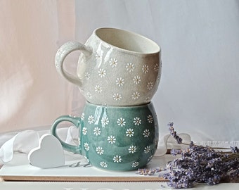 17 oz Daisy koffiemok | Gezellig bloementheekopje | Grote Daisy cappuccino keramische mok | Schattig madeliefjesaardewerk | Handgeschilderde beker | Bloemen geschenk