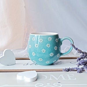 Daisy coffee mug | Daisy cappuccino cup | Daisy tea porcelain | Cute daisy pottery | Hand painted cup | Gift for her| Gift for mom