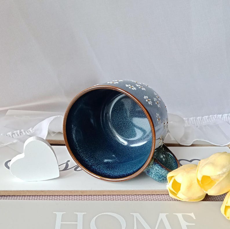 Daisy mug | Cozy coffee cup | Flower cappuccino ceramic mug | Cute daisy pottery| Hand painted tea cup| Tasse céramique| Floral gift for her image 10