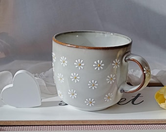 Daisy mug | Cozy coffee cup | Flower cappuccino ceramic mug | Cute daisy pottery| Hand painted tea cup| Tasse céramique| Floral gift for her