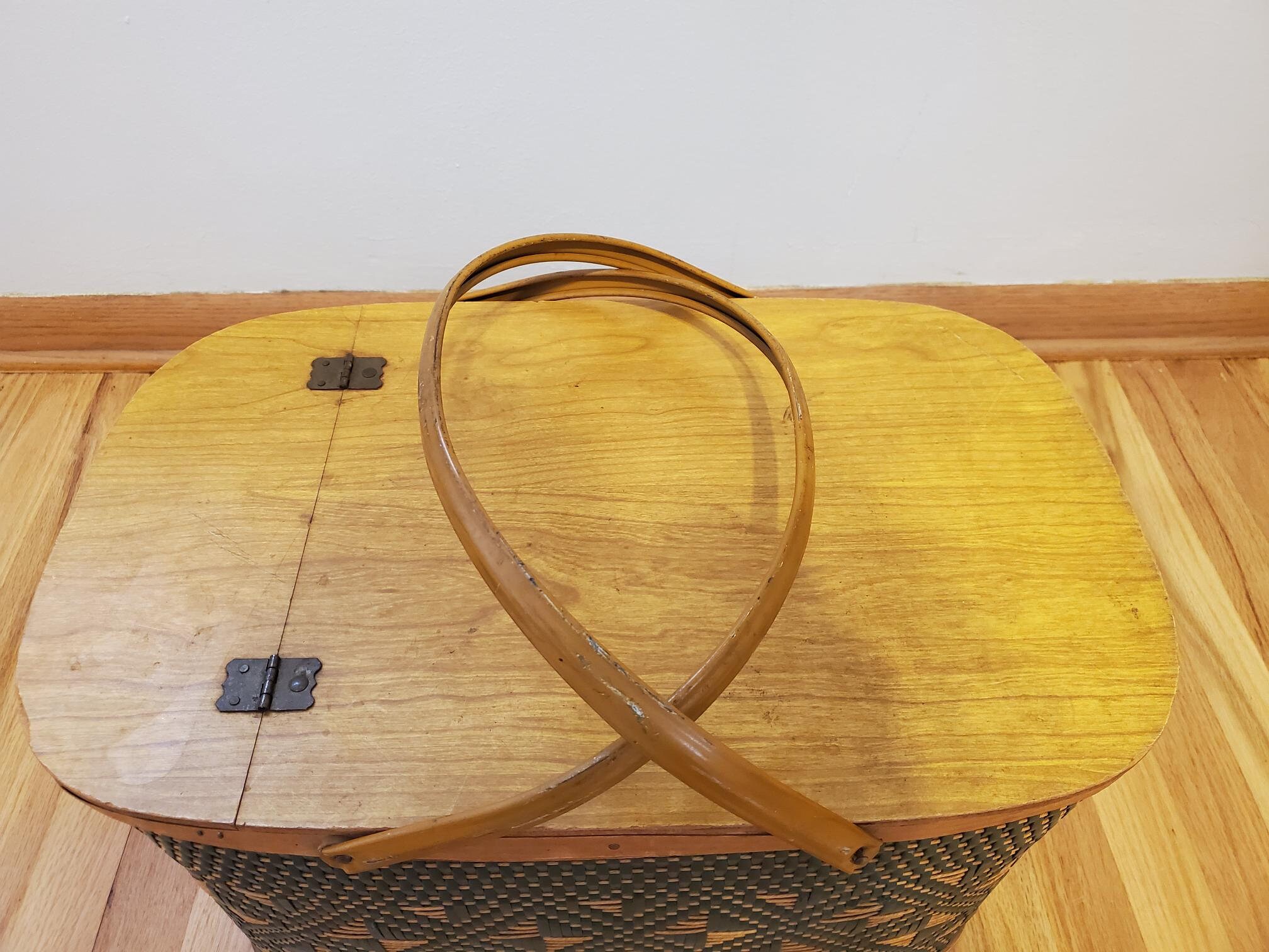 Vintage Hawkeye Green Woven Picnic Basket Iowa Repurpose Etsy