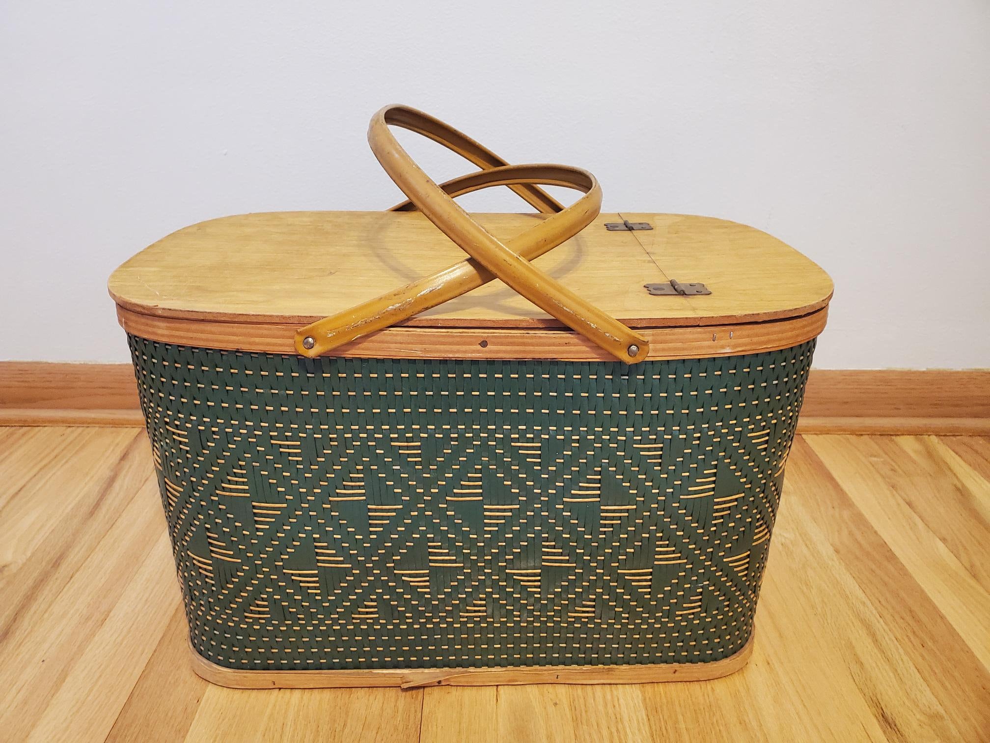 Vintage Hawkeye Green Woven Picnic Basket, Iowa, Repurpose, Décor, Home