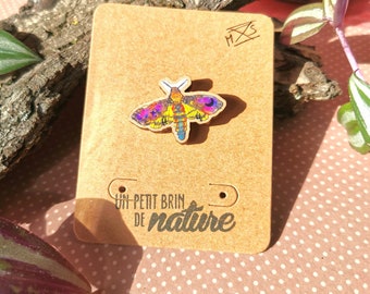 Mini Pin's "Papillon de Nuit" en bois de cerisier, bijou talisman, papillon aquarelle, pour femme