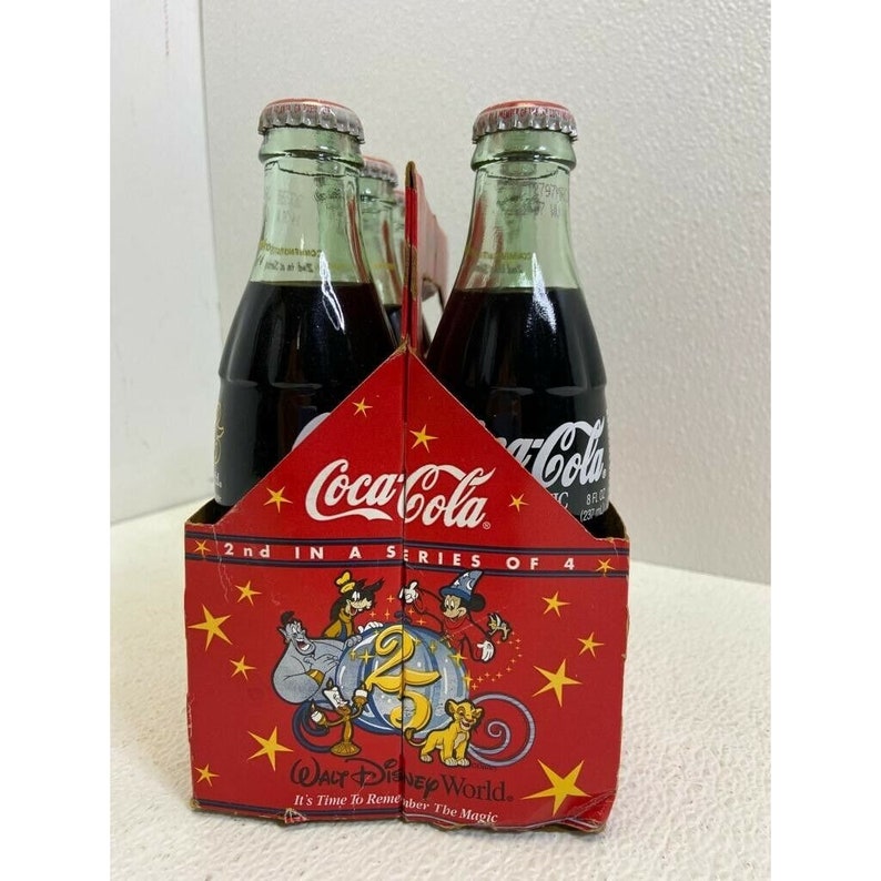 Vintage Classic Coca Cola Christmas 1971 Edition Coke Bottles Santa 6-Pack 8 Oz. image 6