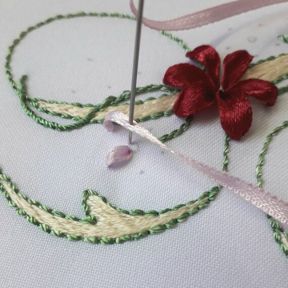 [SALTY FLOWER]★Ribbon Embroidery Signature Short Sleeve Floral Ribbons Sleeveless Mari – Cinq à Sept