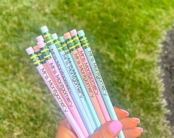 Pack of 10 Engraved Personalized Pencils | TICONDEROGA | Pastel or Neon