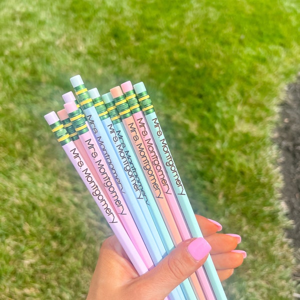 Pack of 10 Engraved Personalized Pencils | TICONDEROGA | Pastel or Neon