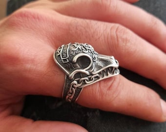 Deacon&#39;s Silver Wolf Skull Ring: .925 Biker Ring