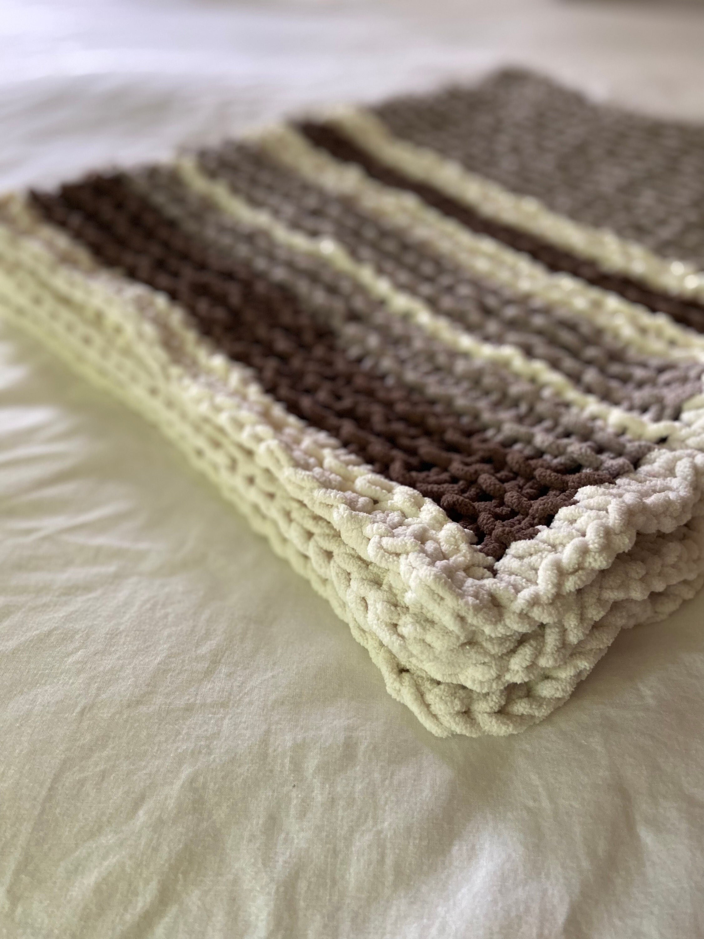 Bernat Lush Life Blanket Yarnspirations atelieryuwa.ciao.jp