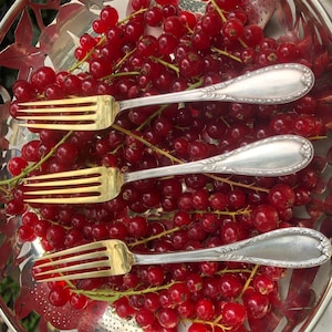 Louis 6 style. 3 dessert or snack sterling silver forks. Antique French silverware. Gold plated silver. Old French silver forks. Collectable