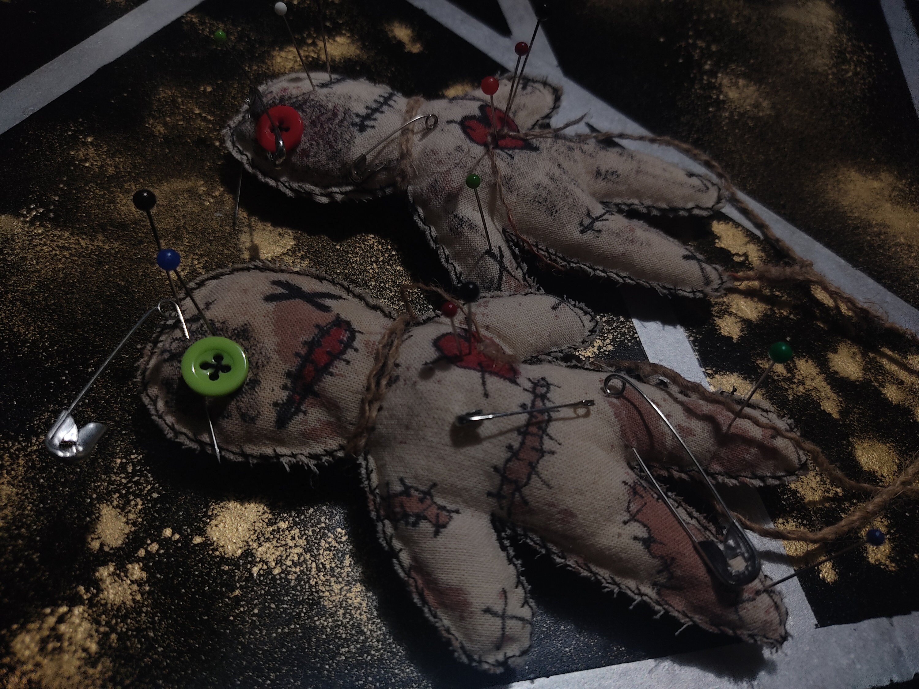 2 stuks! ORIGAINAL VOODOO DOLL Lizi Loa Handgemaakte Voodoo Doll (s)  Handgemaakte Haïtiaanse Vodou Poppen / Authentieke Liefde Bondage /  Gepaarde Voodoo poppen #C - Etsy België, image size:3000x2250