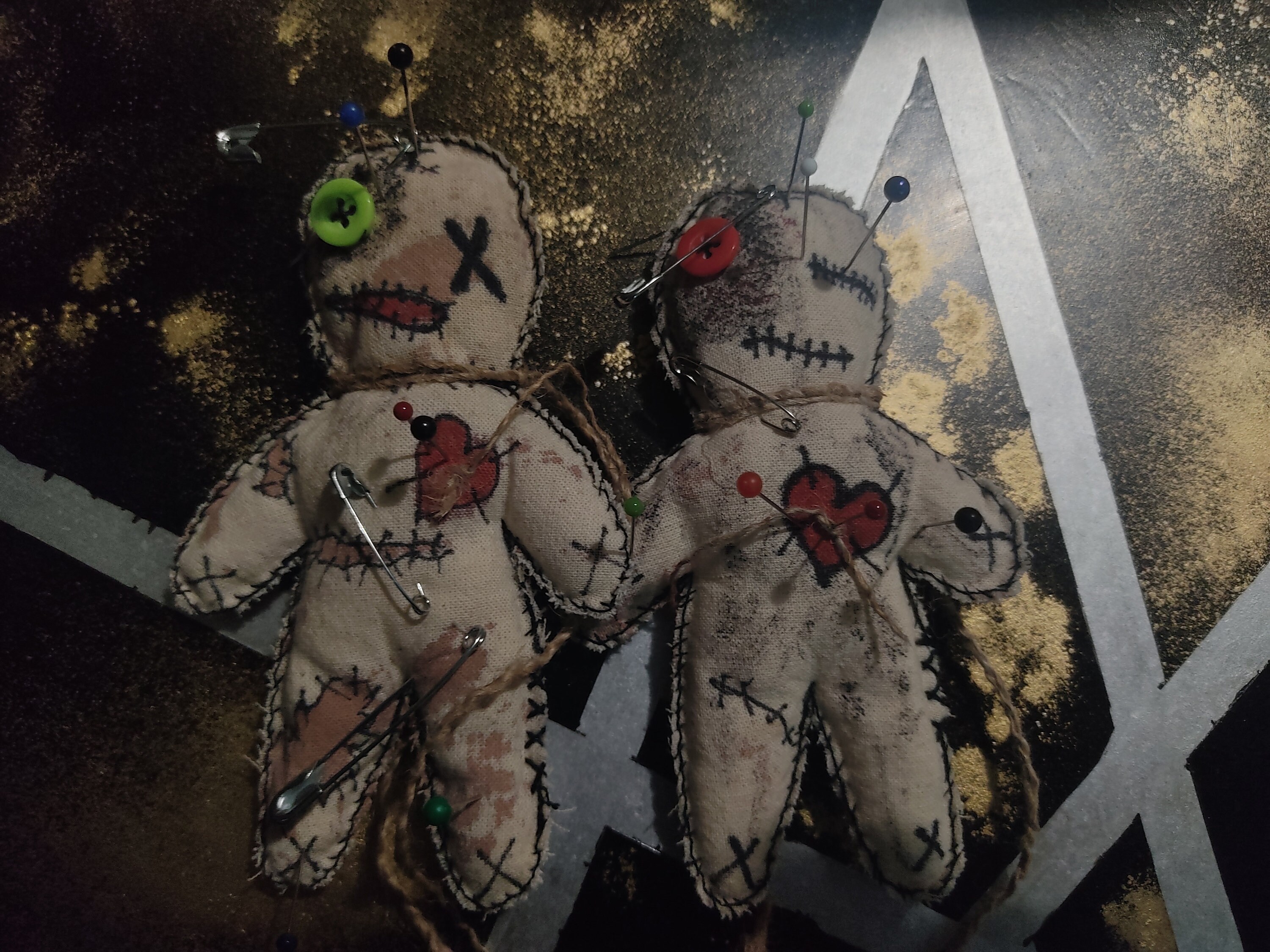 2 stuks! ORIGAINAL VOODOO DOLL Lizi Loa Handgemaakte Voodoo Doll (s)  Handgemaakte Haïtiaanse Vodou Poppen / Authentieke Liefde Bondage /  Gepaarde Voodoo poppen #C - Etsy België, image size:3000x2250