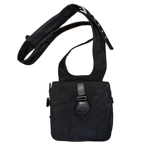 Bolso bandolera de viaje AmeriBag New Yorker, nailon negro y piel negra.