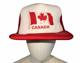 vintage Canada red and white flag mesh trucker souvenir tourist hat