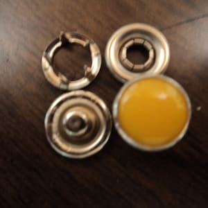 1 dozen(12 pcs)complete sets-Gold 4 part nylon western pearl snap fastener-7/16&quot; diameter pearl.  made in usa