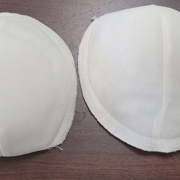 Oval Shoulder Pads-5/8" thick foam sold by the pair.             (#sp35)