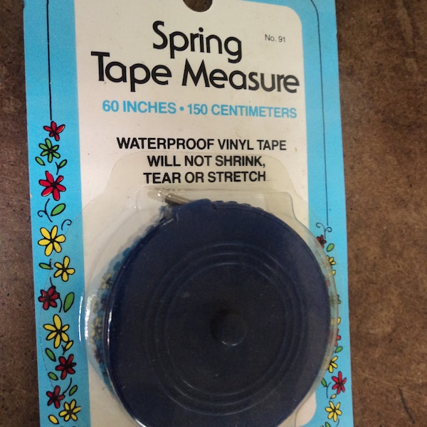 Collins/prym dritz spring tape measure.  60 inches/150 centimeters
