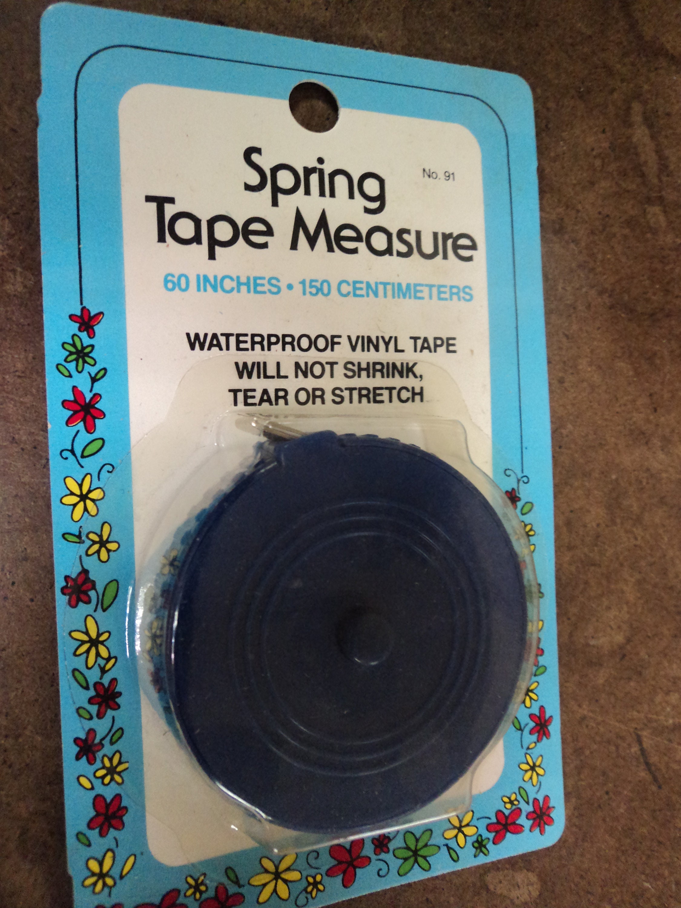 Clover I Sew for Fun Spring Tape Measure