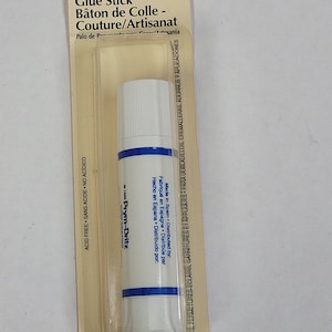 Dritz® Sewing/Craft Glue Stick.  .28 oz (7.9g)