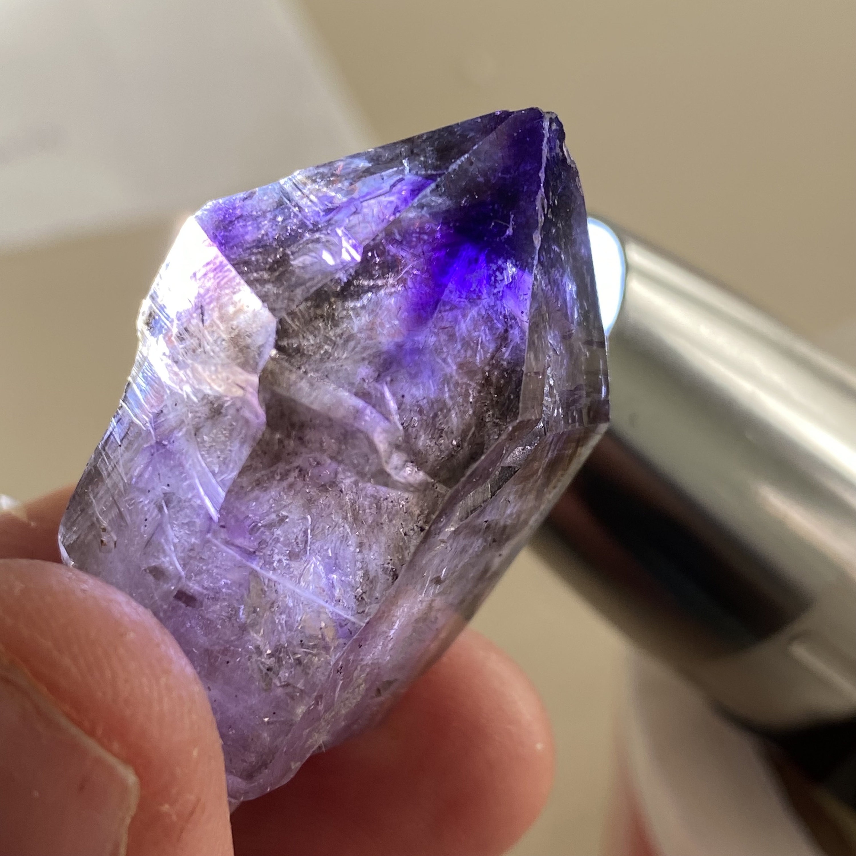 ジンバブエ産 シャンガンアメジスト 大き目 ジンバブエ産シャンガーンアメジスト31◇Shangaan Amethyst