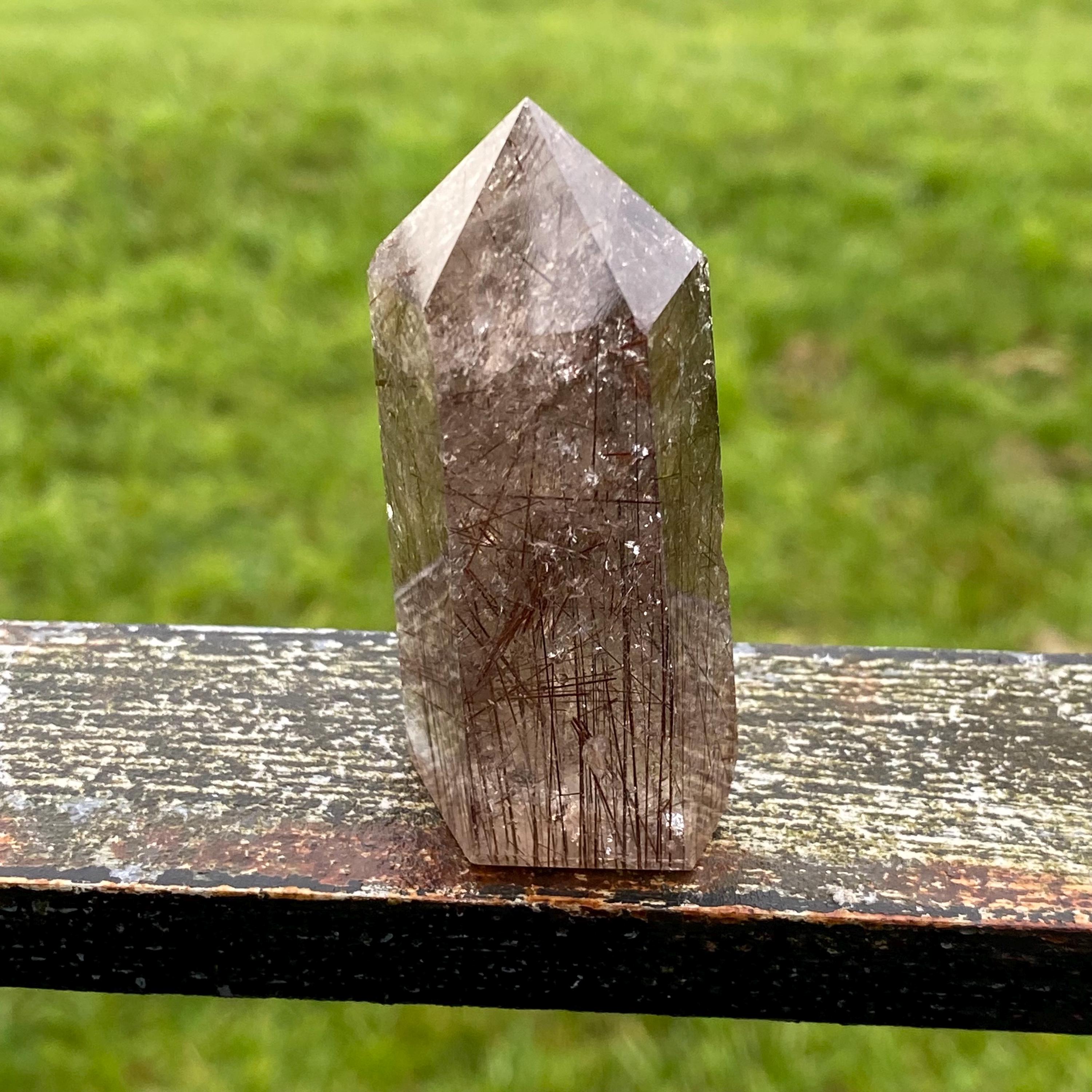 スモーキールチル　ポイント 研磨されたスモーキールチルポイント約84グラム - 説明をお読み