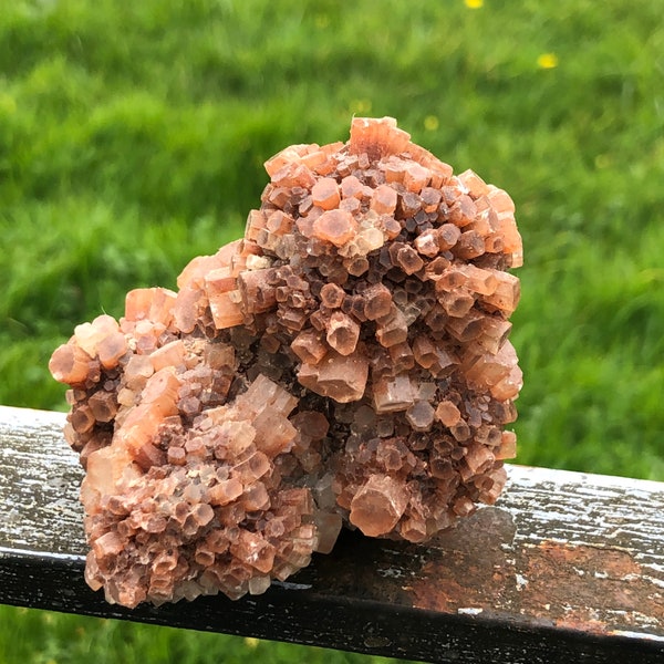 Aragonite “Sputnik” cluster