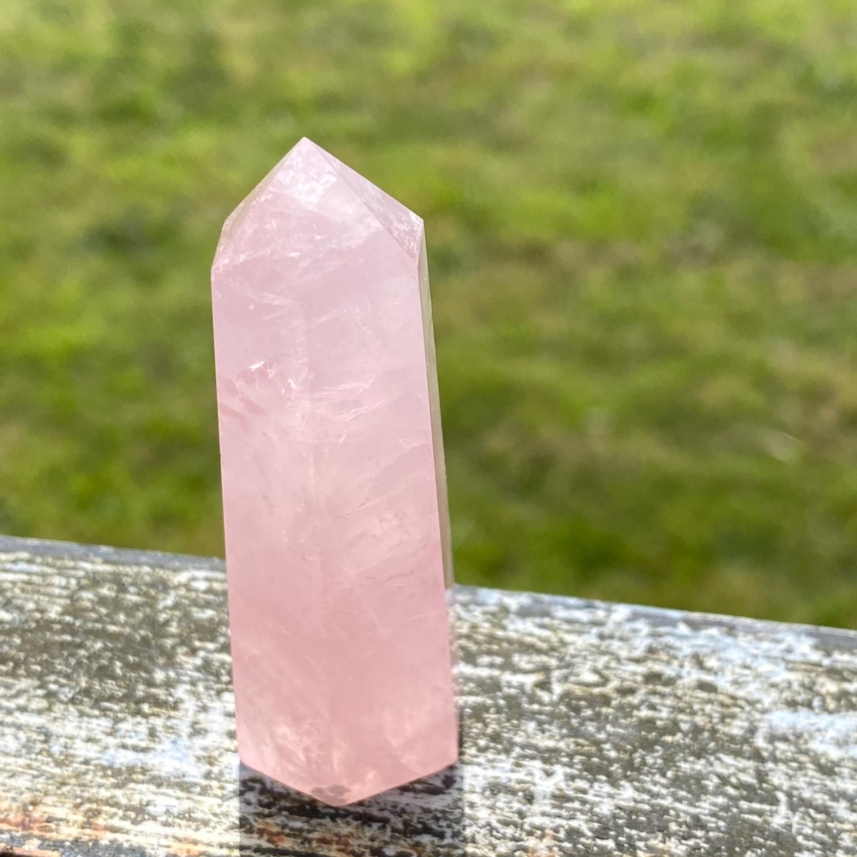 研磨されたローズクォーツポイント約35.7グラム - Etsy 日本