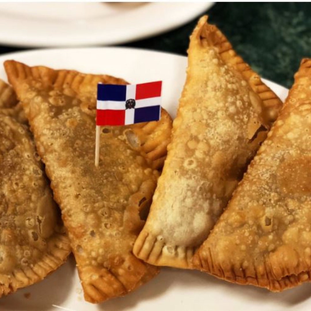 1 Dozen Homemade Dominican Empanadas Birthday Party Pastelitos Etsy