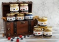 die Schatzkiste 8er SET die Honiggeschenke box von Gregas Imkerei