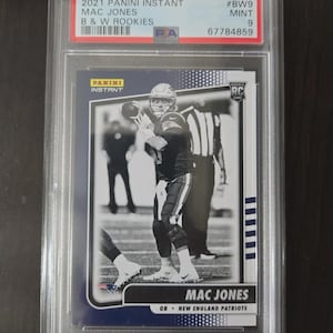 mac jones graded rookie card Amazon.com: Mac Jones Patriots 2021 Donruss Optic Red Hyper Prizm Rookie  Card #206 PSA 9 : Collectibles & Fine Art main image 1
