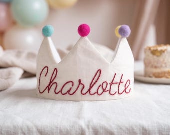 Linen birthday crown with embroidered names for baby and toddlers, first birthday outfit, baby keepsake