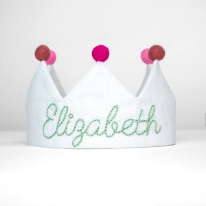 Corona ricamata a mano per compleanni di neonati e bambini / Ricordo personalizzato per il primo compleanno e occasioni speciali