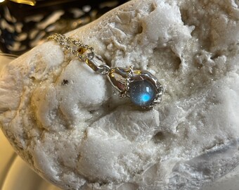 Hand pendant in sterling silver with natural bright flash labradorite. Handcrafted. Pendant only