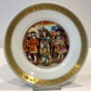 Royal Copenhagen Hans Christian Anderson Plate - The Emperors New Clothes 1975.