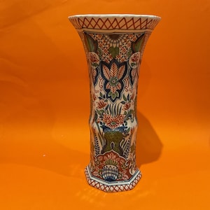 Large Delft vase by Makkum Tichelaar