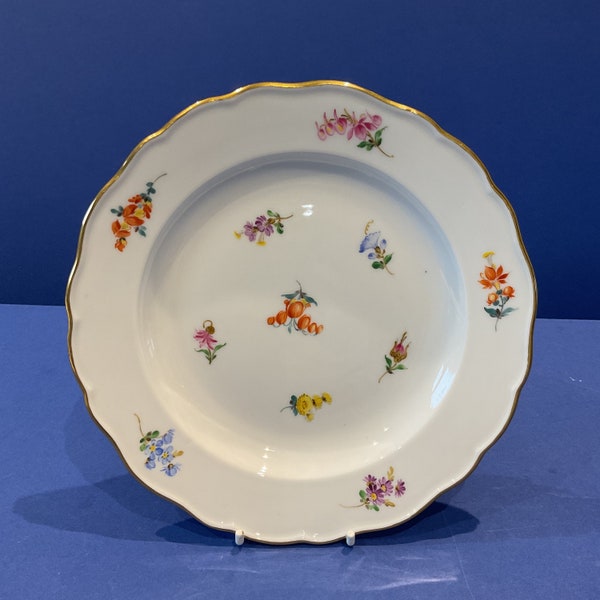 Meissen Streublumen (scattered flowers) Cake Plate - 20cm - First Choice ca. 1900