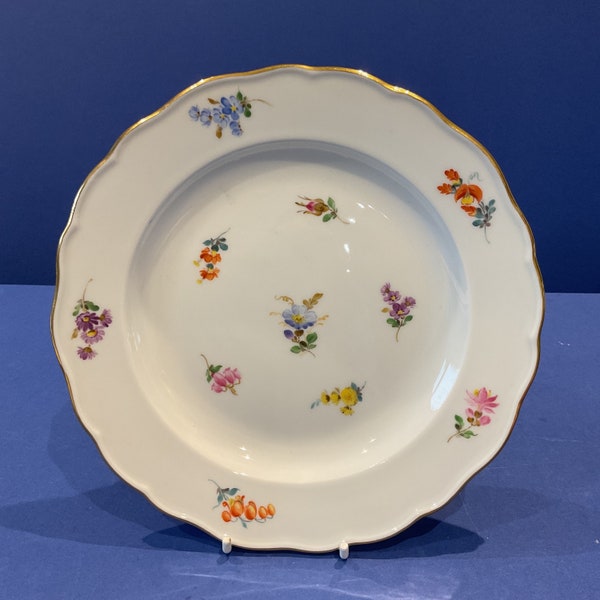 Meissen Streublumen (scattered flowers) Cake Plate - 20cm - First Choice ca. 1900