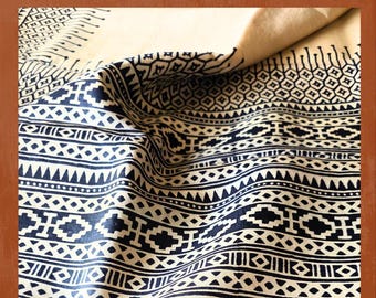 Blokgedrukte sari van Tussar-zijde – natuurlijke kora en indigo geometrische stammotieven – luxe ambachtelijke zijde