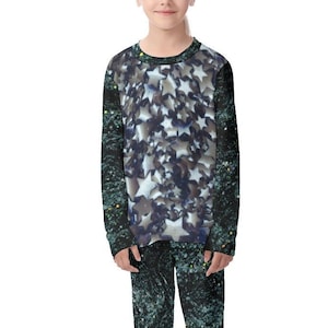 Kid&#39;s pajamas set, in a nice comfortable stretchy fabric, that allows free movement for your kids. Or even for kids yoga.
