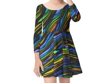 Kid&#39;s Long Sleeve, Knee Length Dress. Girls and young women will love this summer dress at the beach or doing sports. Nice colorful design.