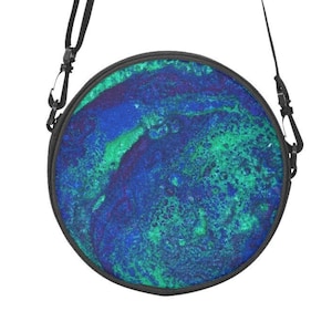 Sac cartable rond, en toile. Design frais et coloré.